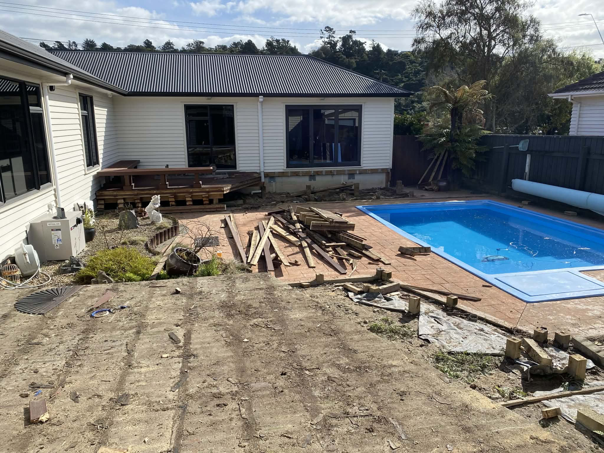 - Old Deck North Face - Portfolio